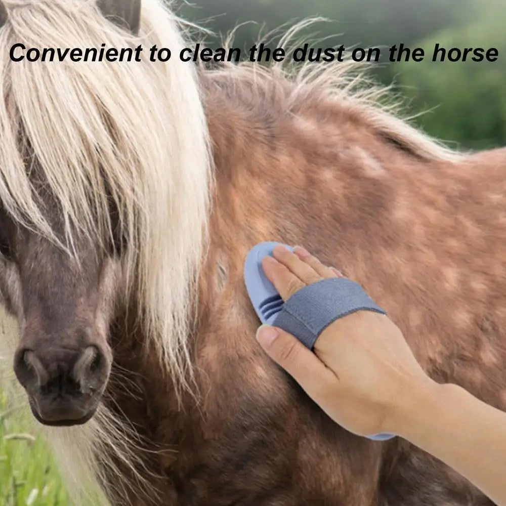 Flexible Large-Tip Curry Comb