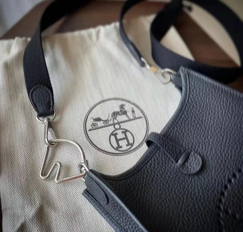 Horse head bag charm Suitable for bags Cheval key chain decorative buckle bag shoulder strap bag pendant H too speed key chain