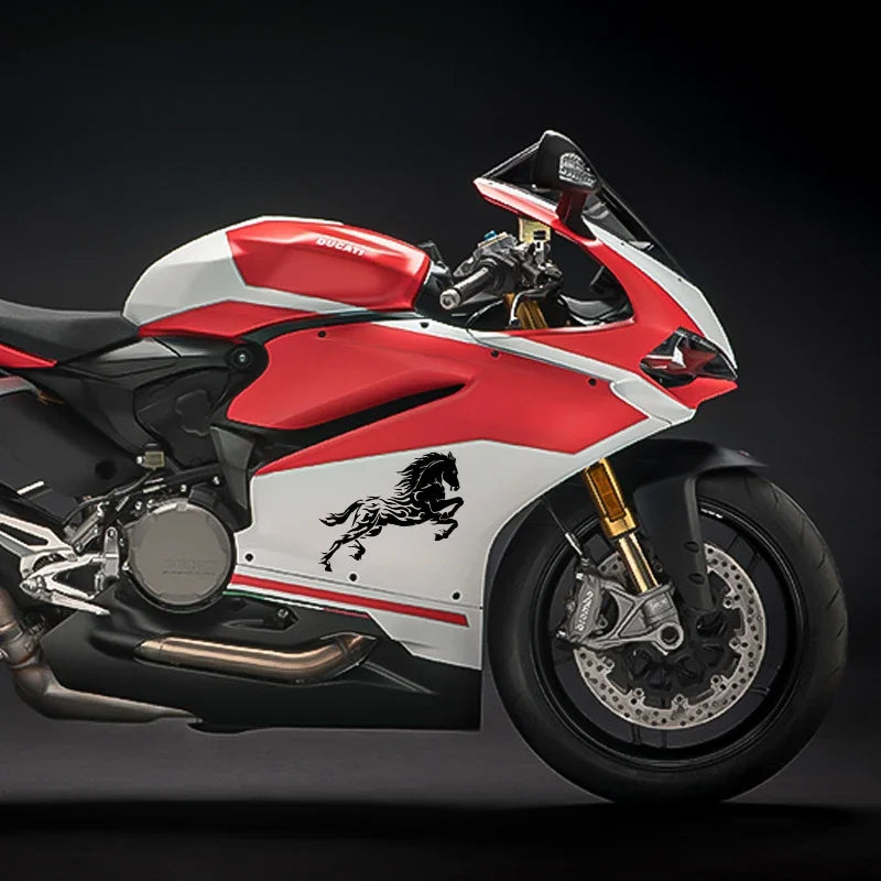 Handsome Horse Waterproof Vinyl Decal Car Accessories Pegatinas Para Coche DIY Car Styling19.5cm*20cm