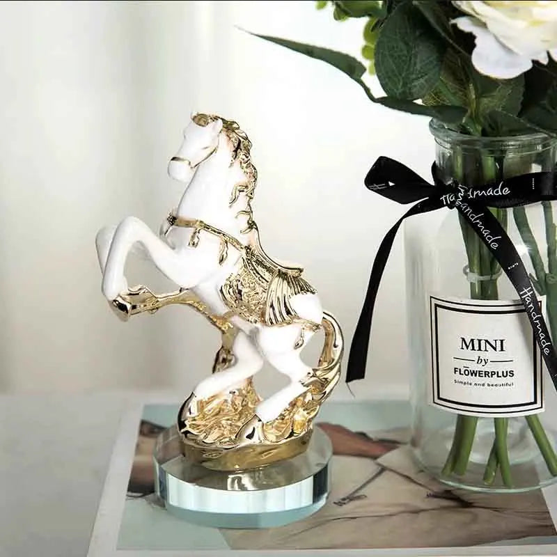 Horse Sculpture Ornament, Creative Resin Artworks, Crafts TV Cabinet Desktop Decoration, Animal Statue Decor, Nordic Luxury Gift