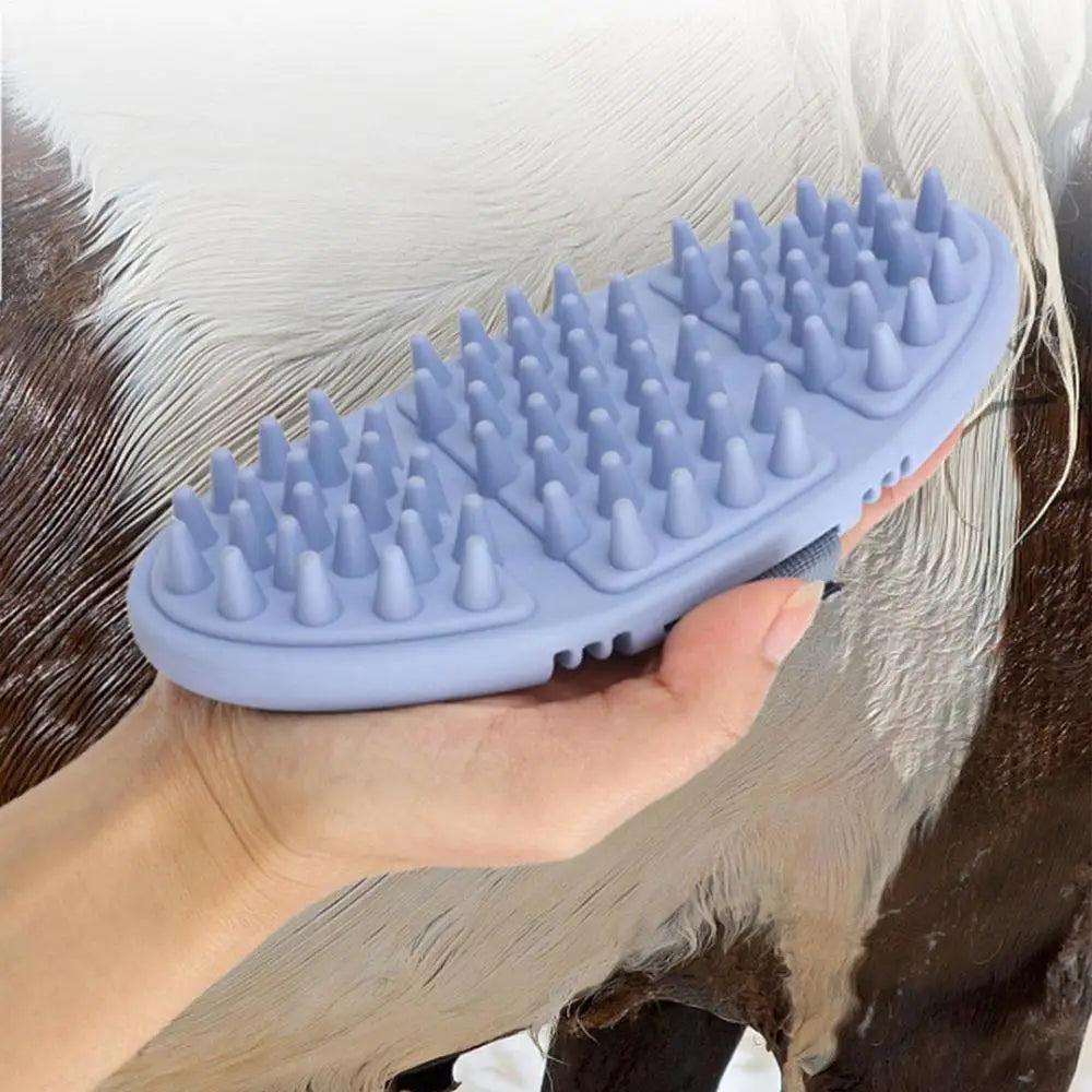 Flexible Large-Tip Curry Comb